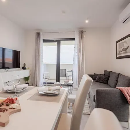 Apartment Ida Podstrana